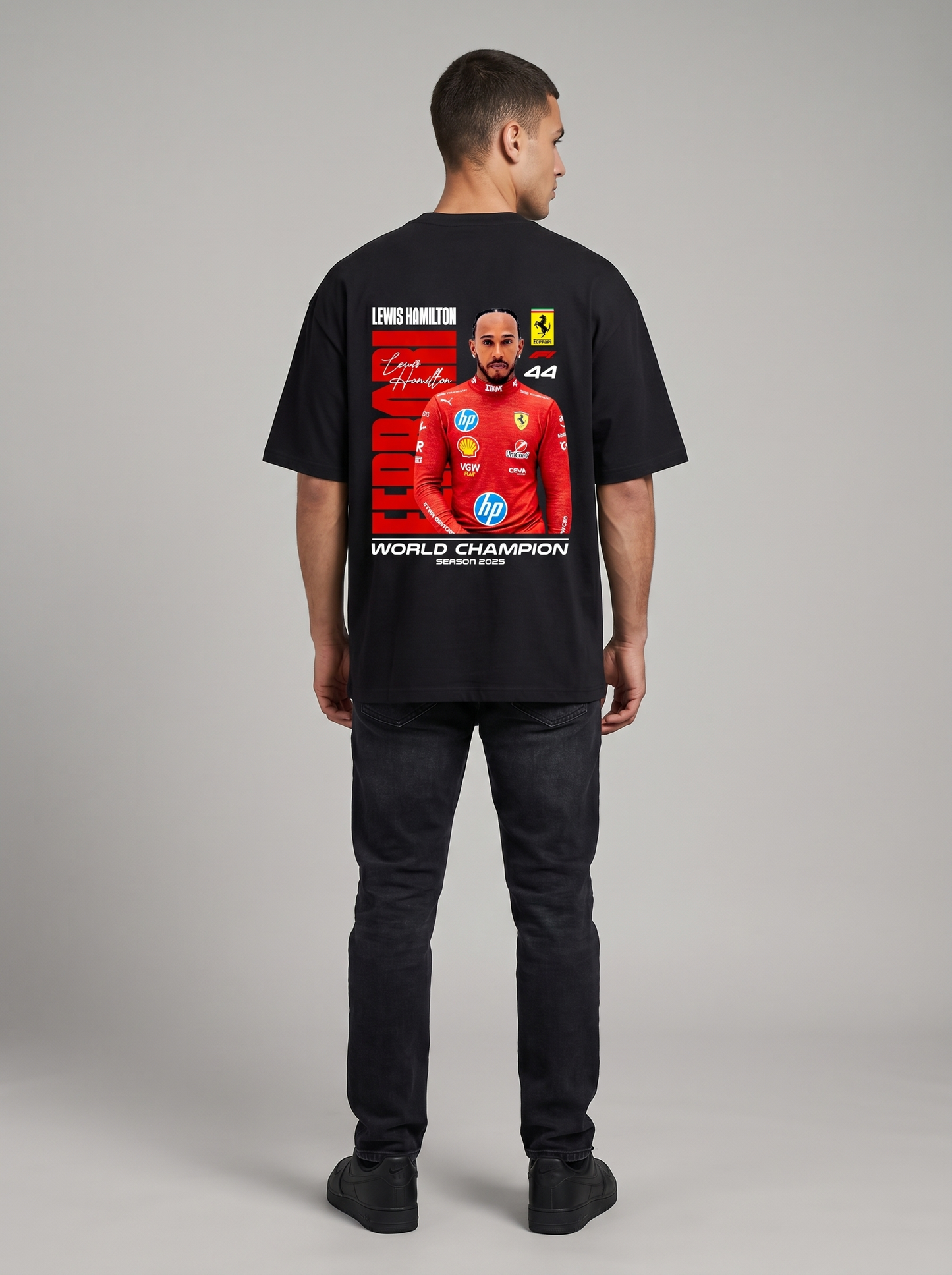 LEWIS HAMILTON "LH44" SCUDERIA FERRARI OVERSIZED GRPHIC TSHIRT