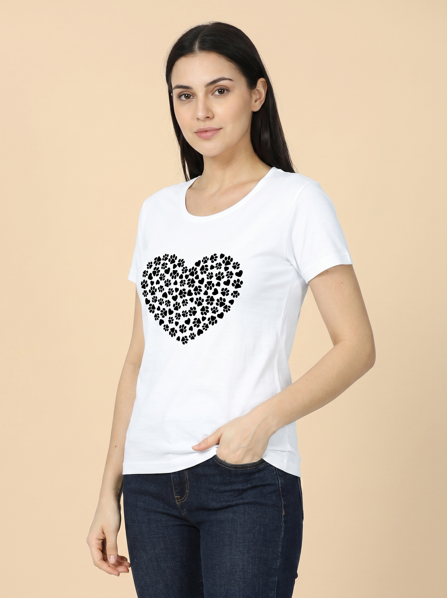 PAW PRINT HEART GRAPHIC WOMEN'S CLASSIC TEE